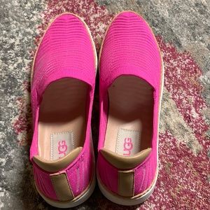 Pink UGGS. Very pretty never worn still have labels on bottom of shoe